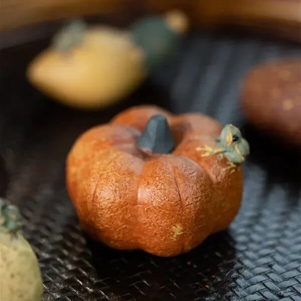Boutique Clay Spitting Frog Tea pet Fruit Model - Image 3