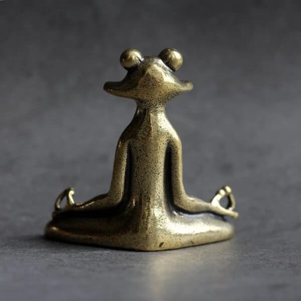 Antique Brass Meditation Zen Frog Statue Ornament Copper Animal Sculpture Incense Burner Home Desk Decorations Tea Pet - Image 3