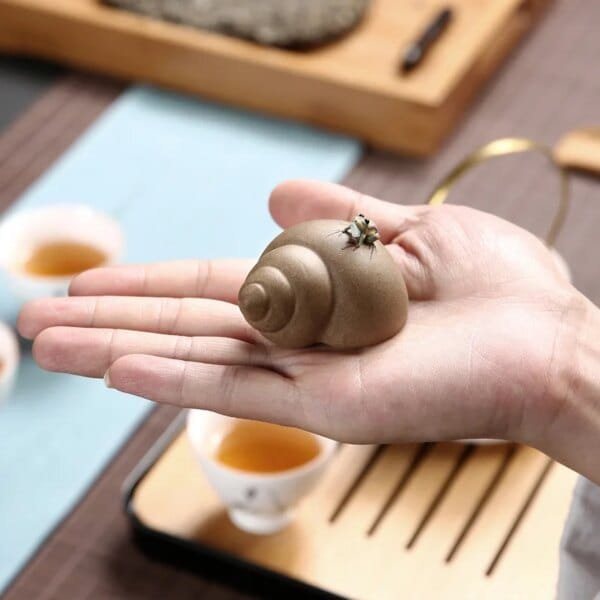 Chinese Purple Clay Spitting Frog Tea Pet - Image 3