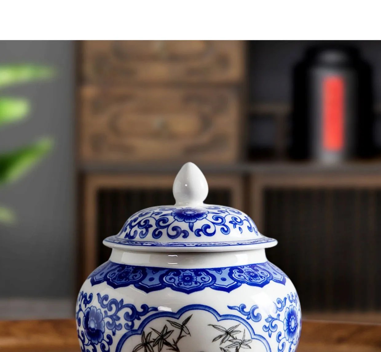 Blue and White Porcelain General Jar Tea Canister Sealed Ceramic Storage Jar with Lid Desk Decoration Candy Pots Tea Caddy