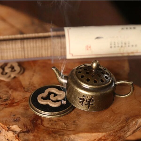 Hollow Buddhist Utensils Lotus Mini Incense Burner, Alloy Sandalwood Furnace, Palm Size Aromatherapy Stove Ornament Home Decor - Image 5