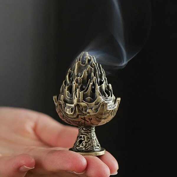 Hollow Buddhist Utensils Lotus Mini Incense Burner, Alloy Sandalwood Furnace, Palm Size Aromatherapy Stove Ornament Home Decor